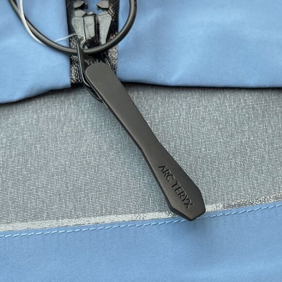 Men's ARCTERYX Aha Waterproof Hard Shell Hooded Jackets - Picture 4 of 7